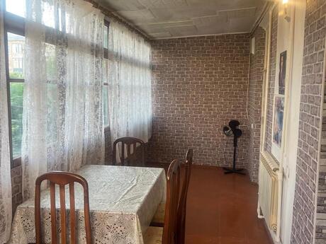 3 otaqlı köhnə tikili - Nəriman Nərimanov m. - 80 m²