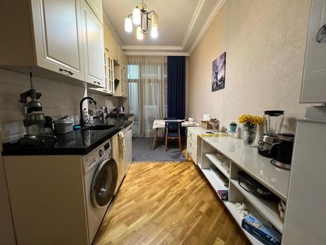 3 otaqlı yeni tikili - Nəsimi r. - 98 m²