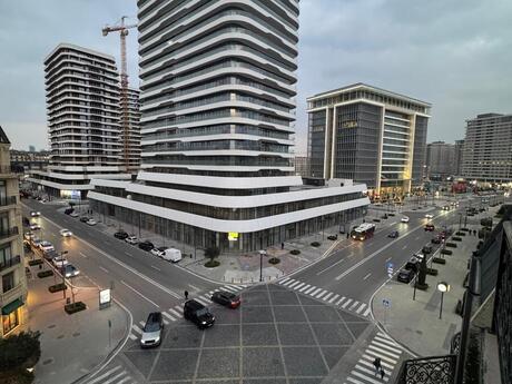 4 otaqlı yeni tikili - Ağ şəhər q. - 230 m²