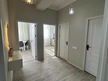 3 otaqlı yeni tikili - Ağ şəhər q. - 110 m²