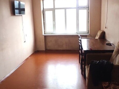 2 otaqlı köhnə tikili - Xalqlar Dostluğu m. - 52 m²