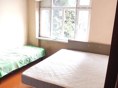2 otaqlı köhnə tikili - Xalqlar Dostluğu m. - 52 m²
