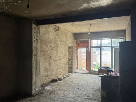 4 otaqlı həyət evi/bağ evi - Nəsimi m. - 141 m²
