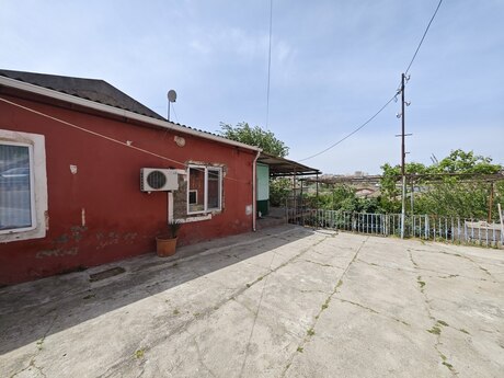 4 otaqlı həyət evi/bağ evi - Əmircan q. - 90 m²