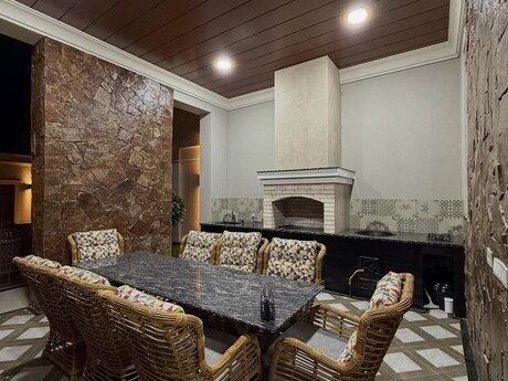 5 otaqlı həyət evi/bağ evi - Mərdəkan q. - 400 m²