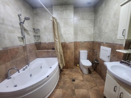 2 otaqlı yeni tikili - Şah İsmayıl Xətai m. - 100 m²