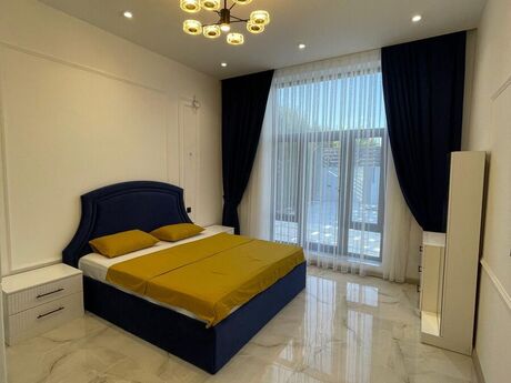 4 otaqlı həyət evi/bağ evi - Buzovna q. - 200 m²