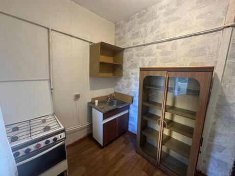 2 otaqlı köhnə tikili - Yeni Günəşli q. - 50 m²
