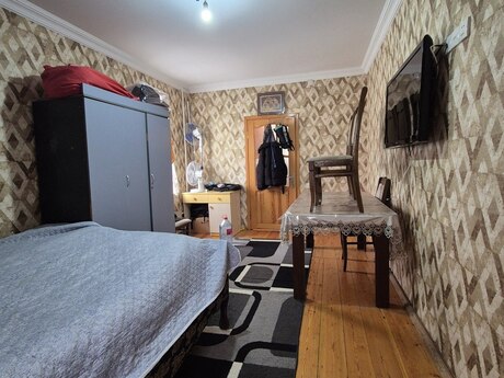 2 otaqlı köhnə tikili - İnşaatçılar m. - 45 m²