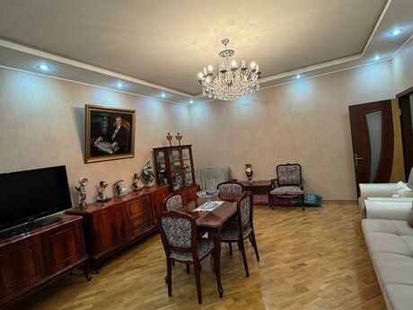 2 otaqlı yeni tikili - 28 May m. - 93 m²