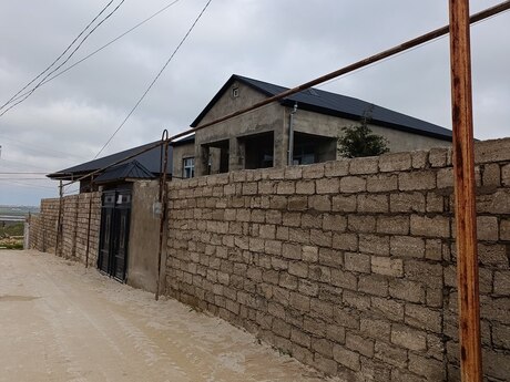 5 otaqlı həyət evi/bağ evi - Yeni Ramana q. - 183 m²