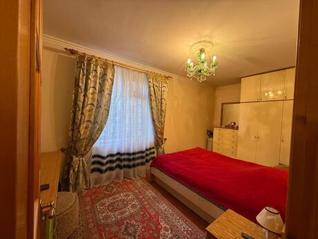 2 otaqlı köhnə tikili - İnşaatçılar m. - 55 m²