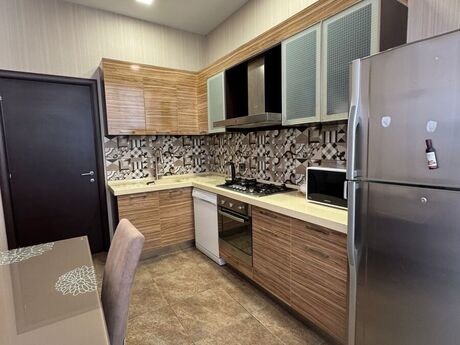 3 otaqlı yeni tikili - Elmlər Akademiyası m. - 110 m²