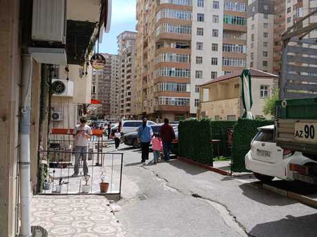 Obyekt - İnşaatçılar m. - 45 m²