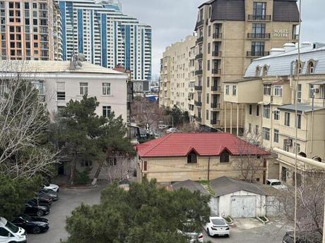 Elan №6134661 - Bakı, Şah İsmayıl Xətai m., 2 otaqlı, 55 m², 5/5 mərtəbə