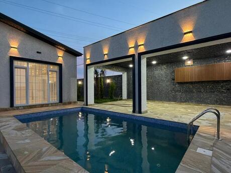 4 otaqlı həyət evi/bağ evi - Şüvəlan q. - 140 m²