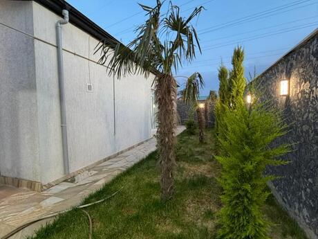 4 otaqlı həyət evi/bağ evi - Şüvəlan q. - 140 m²