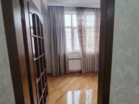 2 otaqlı yeni tikili - Azadlıq Prospekti m. - 65 m²