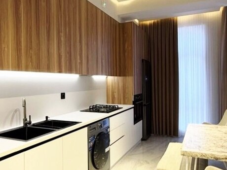 3 otaqlı yeni tikili - 28 May m. - 77 m²