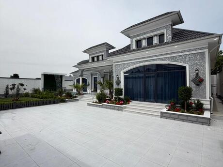 5 otaqlı həyət evi/bağ evi - Mərdəkan q. - 220 m²