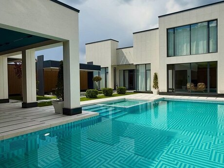 6 otaqlı həyət evi/bağ evi - Mərdəkan q. - 400 m²