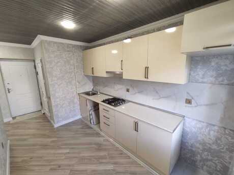 2 otaqlı köhnə tikili - Elmlər Akademiyası m. - 70 m²