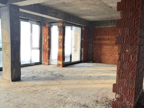 4 otaqlı yeni tikili - Koroğlu m. - 175 m²