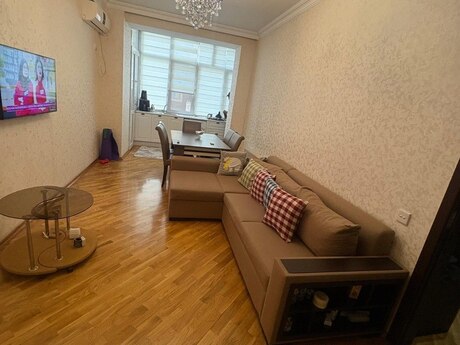 2-комн. новостройка - м. Насими - 55 м²
