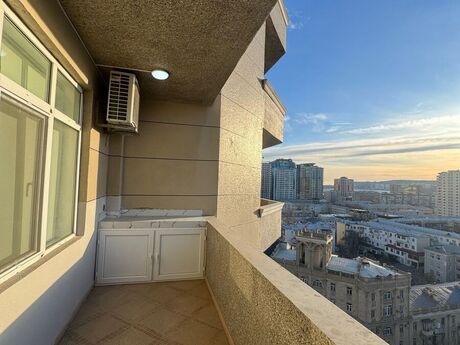 3 otaqlı yeni tikili - 28 May m. - 123 m²
