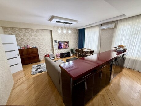 3 otaqlı yeni tikili - Azadlıq Prospekti m. - 100 m²