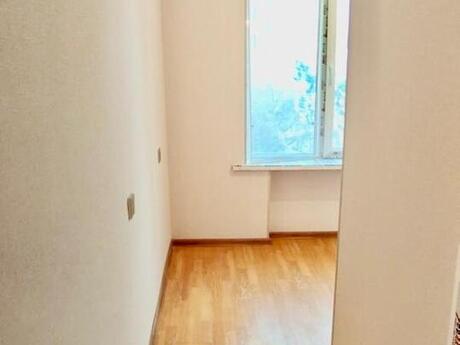 2 otaqlı köhnə tikili - Qara Qarayev m. - 31 m²