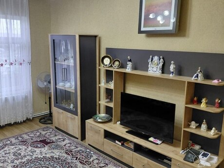 4 otaqlı köhnə tikili - Xırdalan - 95 m²