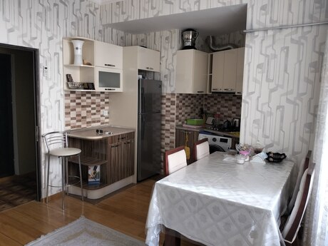 2 otaqlı yeni tikili - Yeni Günəşli q. - 50 m²