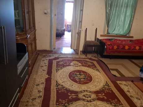 3 otaqlı həyət evi/bağ evi - Əhmədli m. - 76 m²