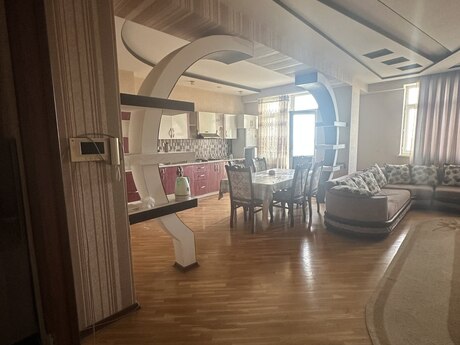 4-комн. новостройка - м. Мемар Аджеми - 187 м²