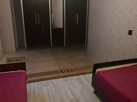 2 otaqlı həyət evi/bağ evi - Azadlıq Prospekti m. - 60 m²