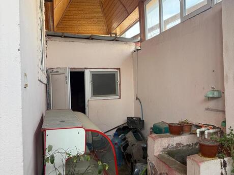 4 otaqlı həyət evi/bağ evi - Xırdalan - 120 m²