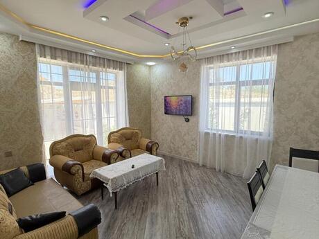 4 otaqlı həyət evi/bağ evi - Şüvəlan q. - 130 m²