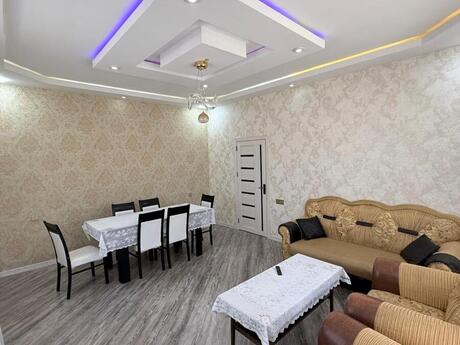4 otaqlı həyət evi/bağ evi - Şüvəlan q. - 130 m²