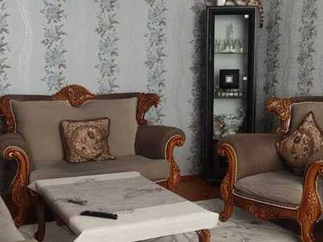6 otaqlı həyət evi/bağ evi - 8-ci mikrorayon q. - 310 m²