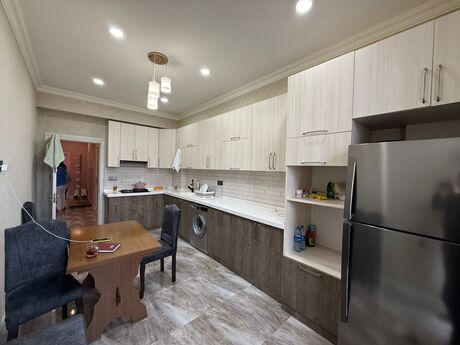 2 otaqlı yeni tikili - Elmlər Akademiyası m. - 95 m²