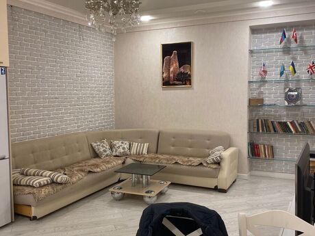 2 otaqlı köhnə tikili - Sahil m. - 70 m²