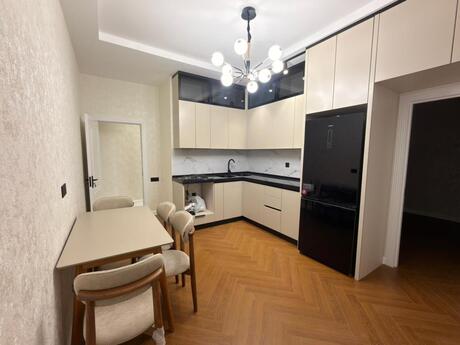 4 otaqlı yeni tikili - Neftçilər m. - 136 m²