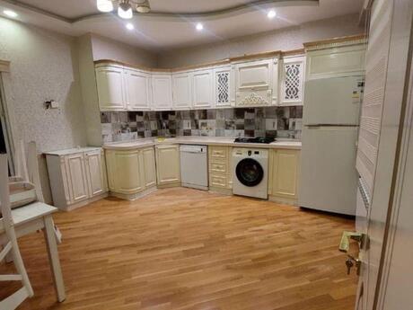 3 otaqlı yeni tikili - Şah İsmayıl Xətai m. - 100 m²