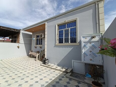 4 otaqlı həyət evi/bağ evi - Zabrat q. - 120 m²
