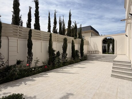 6 otaqlı həyət evi/bağ evi - Mərdəkan q. - 350 m²