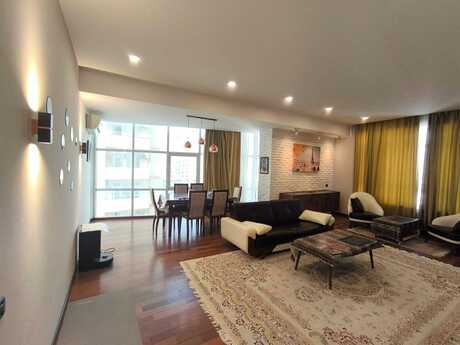 Elan №6135011 - Bakı, Şah İsmayıl Xətai m., 3 otaqlı, 136 m², 11/20 mərtəbə