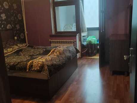 4 otaqlı köhnə tikili - Bakıxanov q. - 90 m²