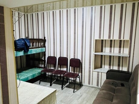 1 otaqlı həyət evi/bağ evi - Nizami m. - 21 m²