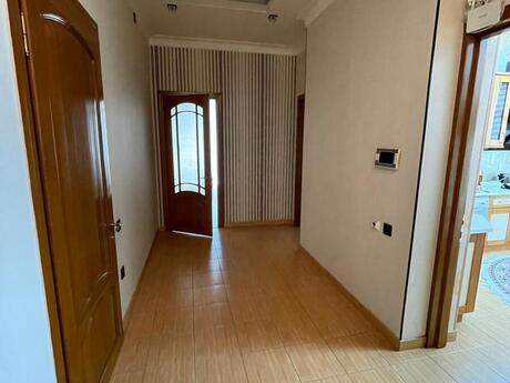 3 otaqlı yeni tikili - 8 Noyabr m. - 141 m²